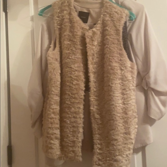 Fur vest - Picture 1 of 1